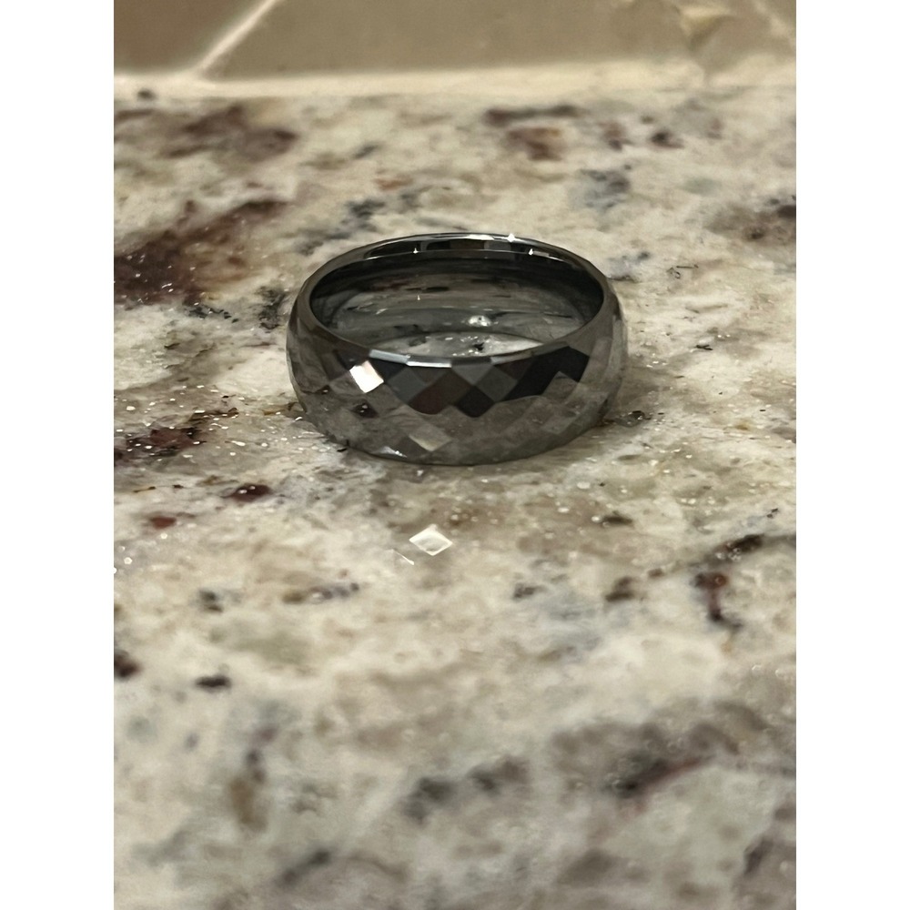 Mens Tungsten Carbide Faceted Diamond Cut Ring Gunmetal Grey Size 10 - Picture 2 of 5